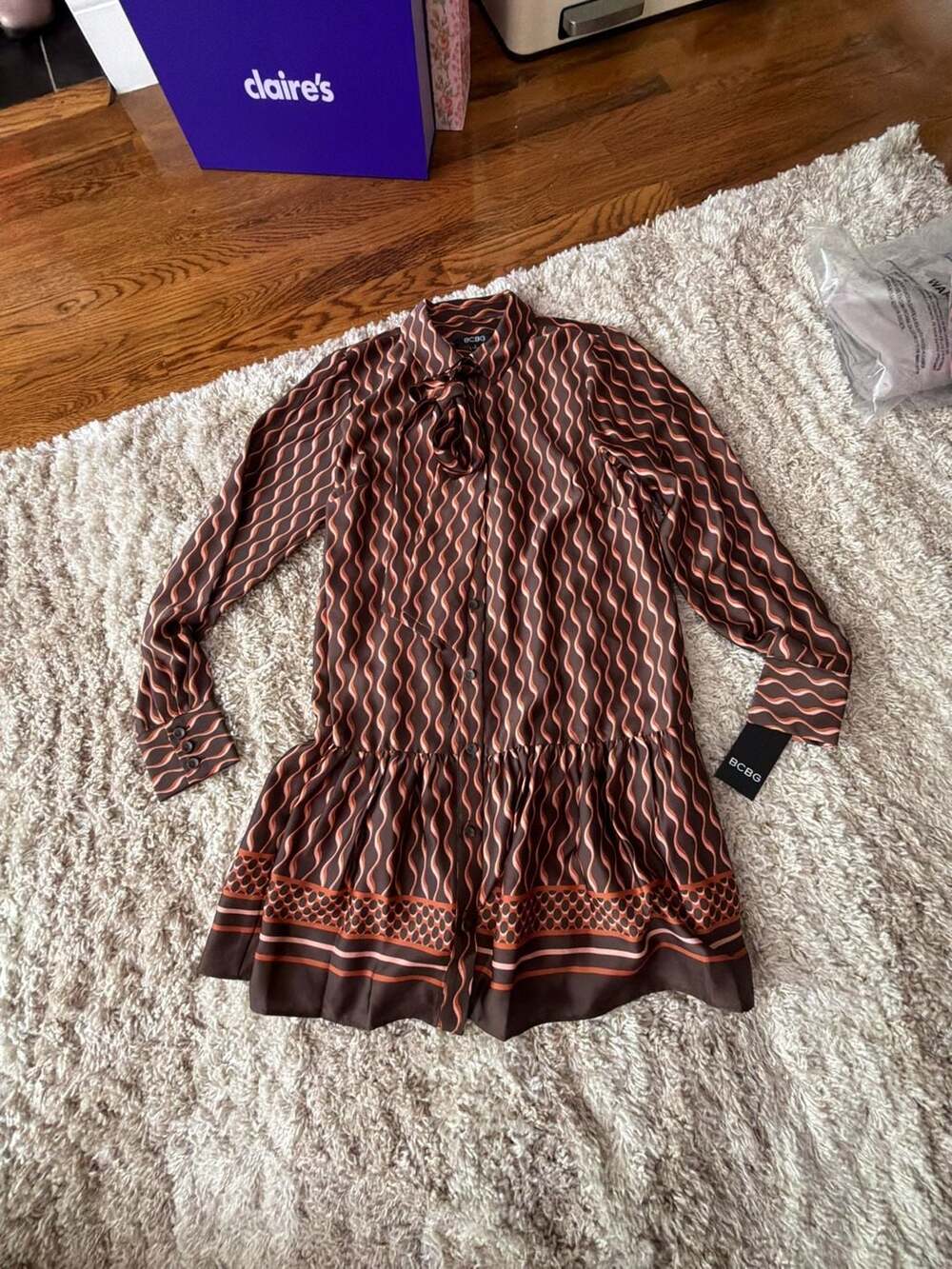 BCBG Women's Long Sleeve Collared Tie Neck Ruffle Trim Mini Dress in Truffle Mul